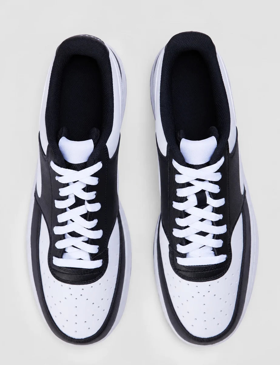 Women's Classic Low-Top Trainers in Black White, view 5.
