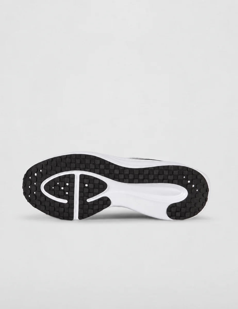 Men's Mesh Lace-Up Trainers in Black White Black, view 4.