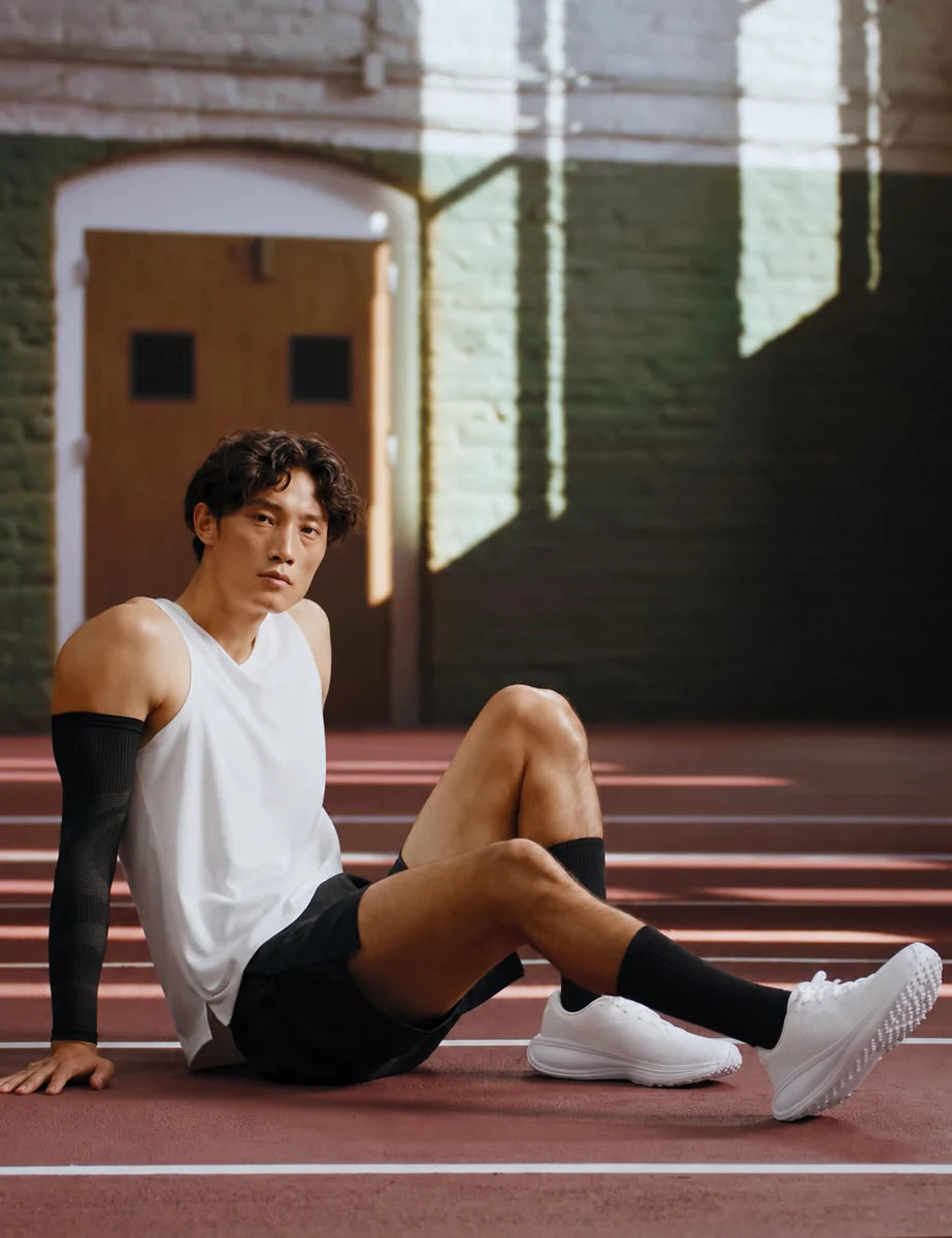 Men's Mesh Lace-Up Trainers in White Pure Platinum, view 2.