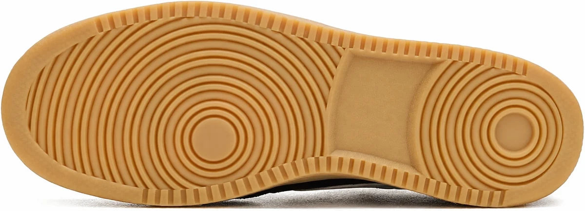 Women's Classic Low-Top Trainers in Black Gum Light Brown Sail, view 6.