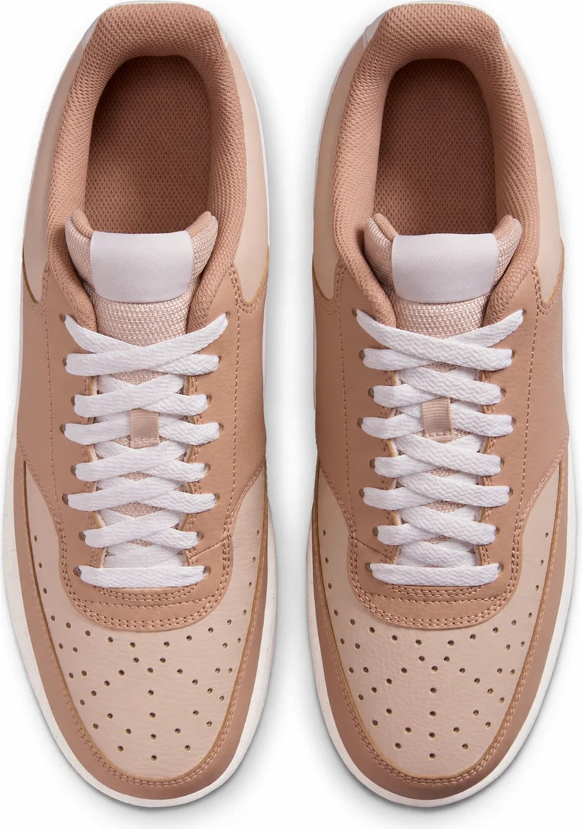 Women's Classic Low-Top Trainers in Sanddrift Sail Hemp, view 5.